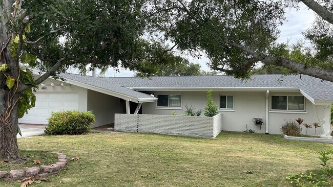 Building Photo - 1001 Brookside Dr