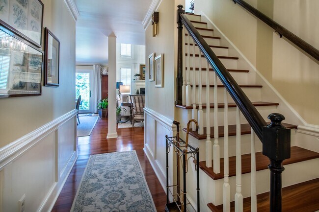 Building Photo - Immaculate Snee Farm Townhome for Rent!
