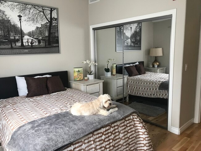 Building Photo - 1500 Pine Ave