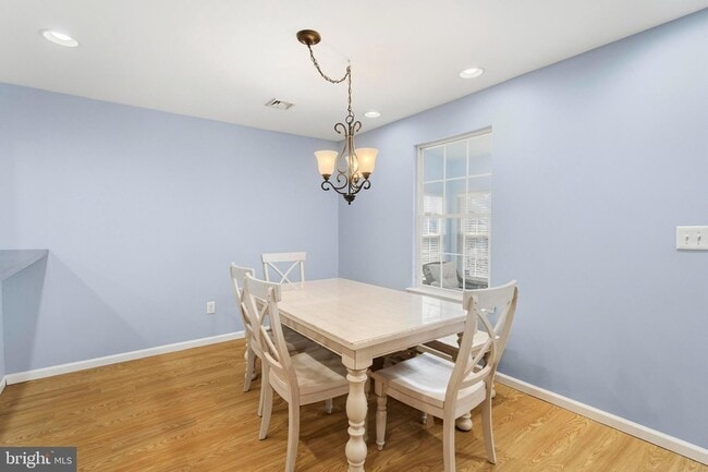 Building Photo - 32 Pebble Beach Ln