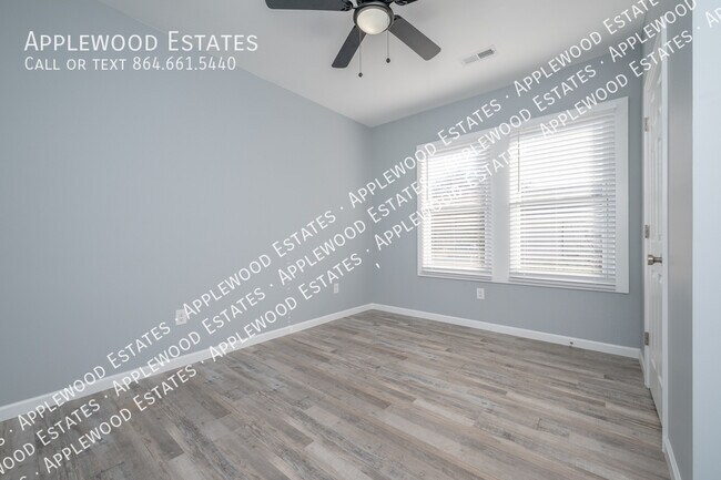 Building Photo - 206 Boundary Dr