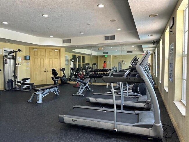 Building Photo - 5925 Manchester Way