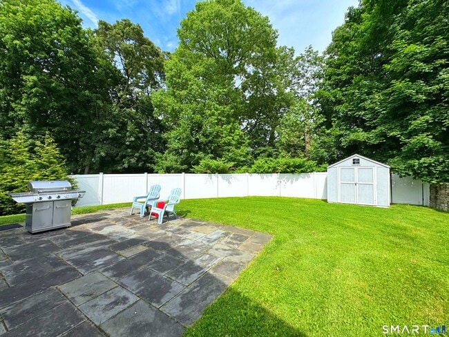 Building Photo - 10 Harvann Rd