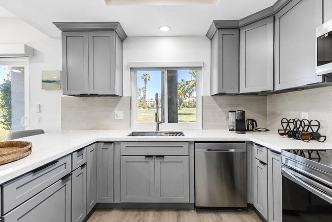 Building Photo - 28631 E Portales Dr