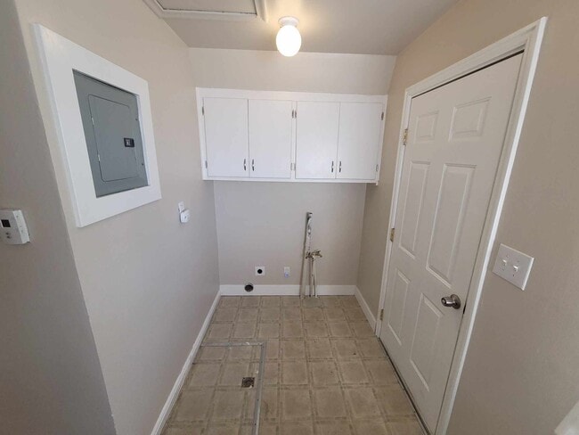 Building Photo - 5580 S 4270 W