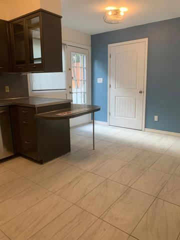 Building Photo - 3449 Oak Creek Cir