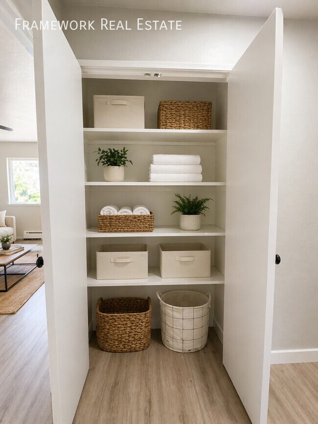 Building Photo - 1685 Reed St