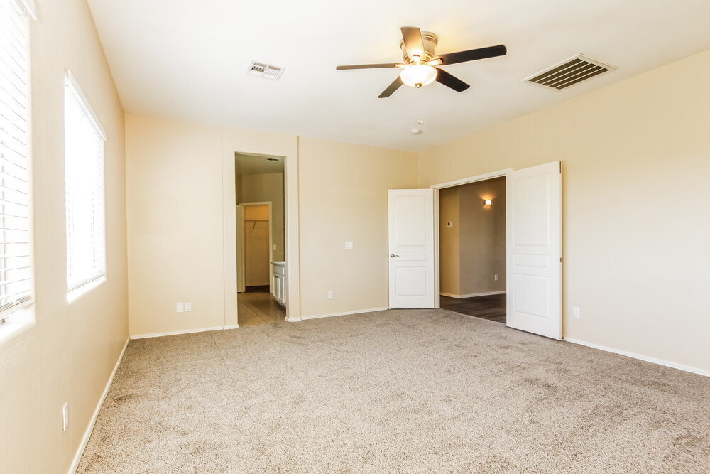 Building Photo - 16115 N 168th Ave