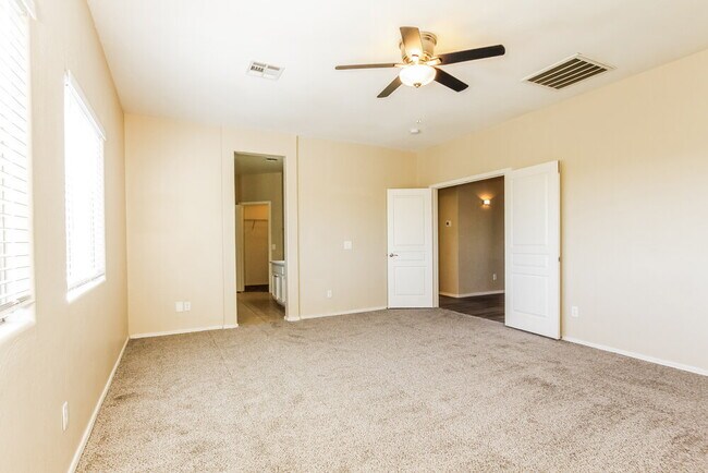 Building Photo - 16115 N 168th Ave