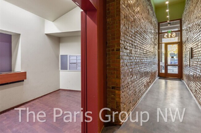 Building Photo - Exceptional 2 Story CapHill Condo * 2 Pkg Spaces, EV Charger & Rooftop Views