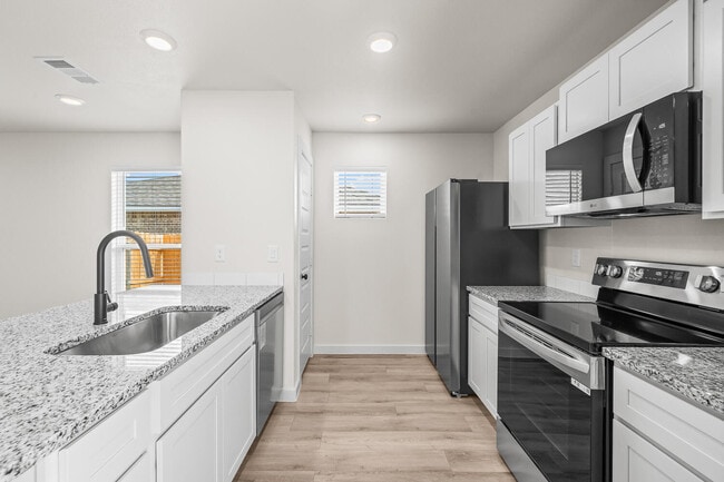 Building Photo - 509 E 23rd St