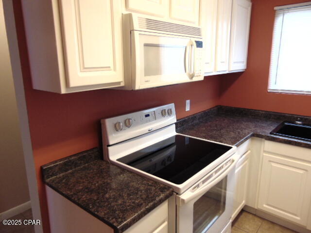 Building Photo - 1025 W 19th St