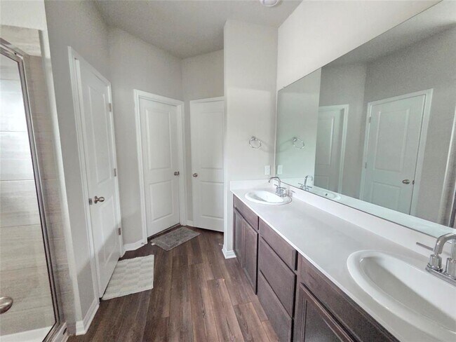 Building Photo - 1604 Homestead Farms Dr