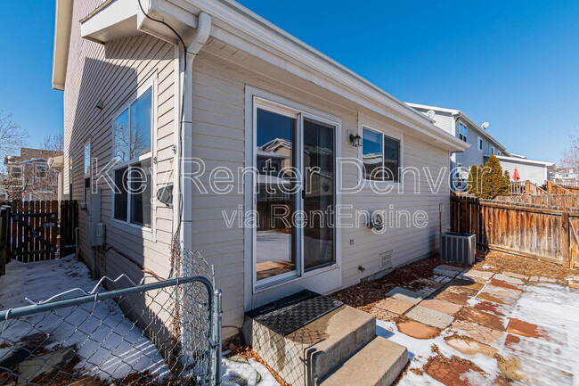 Building Photo - 10968 York St