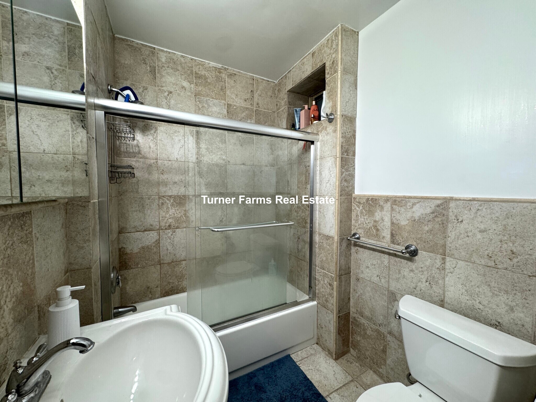 Building Photo - 616 Columbus Ave