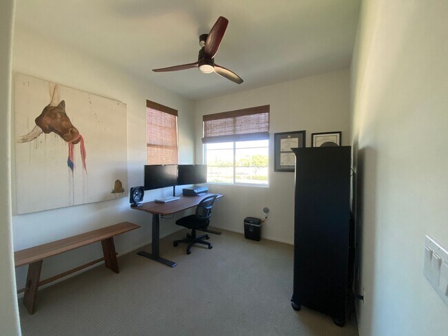 Building Photo - Downtown Upland 3 Bedroom Condo