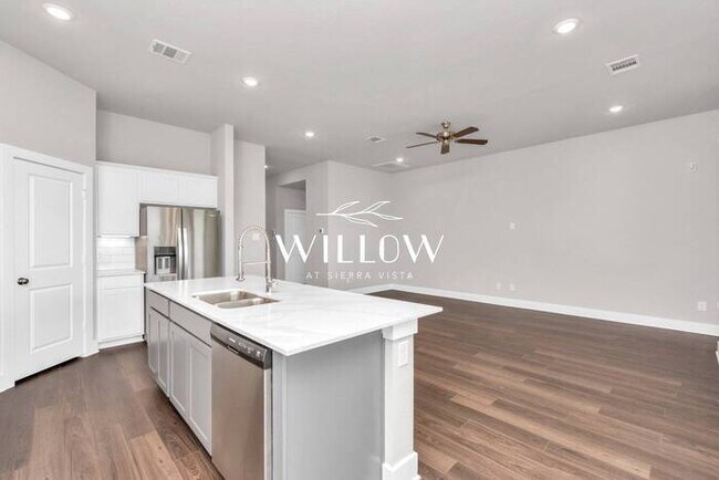 Building Photo - Incredible 3-Bedroom Home in a GREAT Commu...