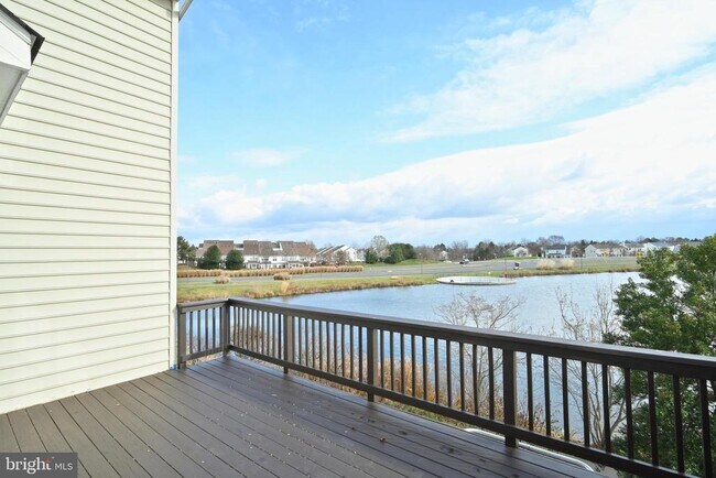 Building Photo - 44171 Paget Terrace