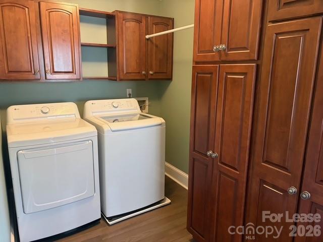 Building Photo - 8129 Camelia Ln