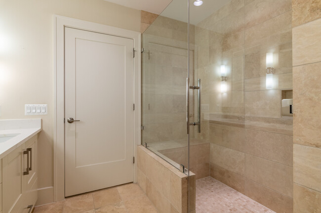 Luxurious primary bath - 601 N Fairfax St