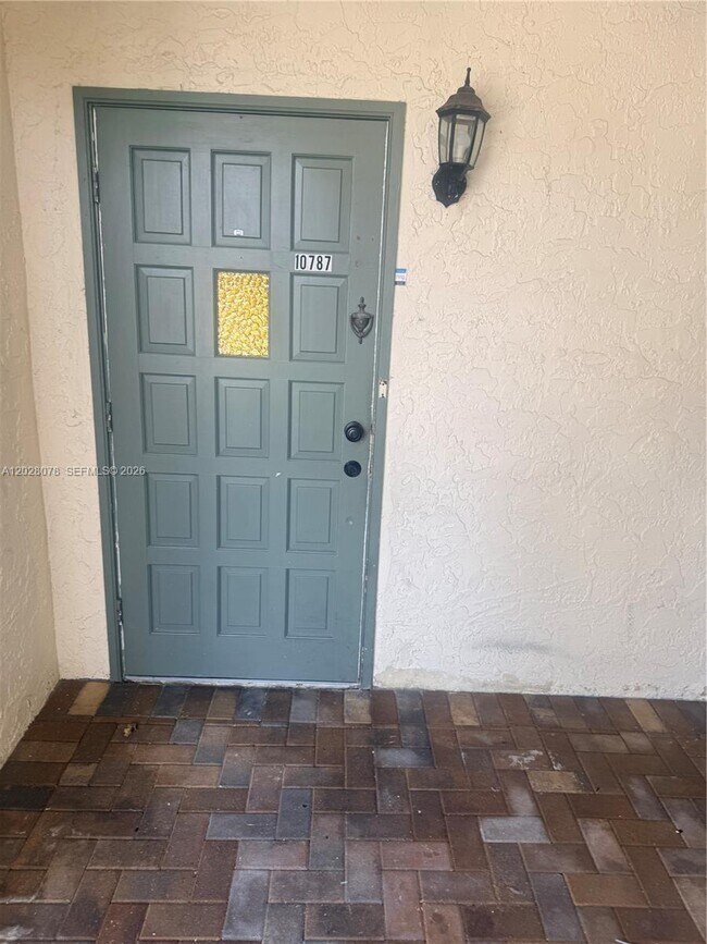 Building Photo - 10787 Royal Palm Blvd