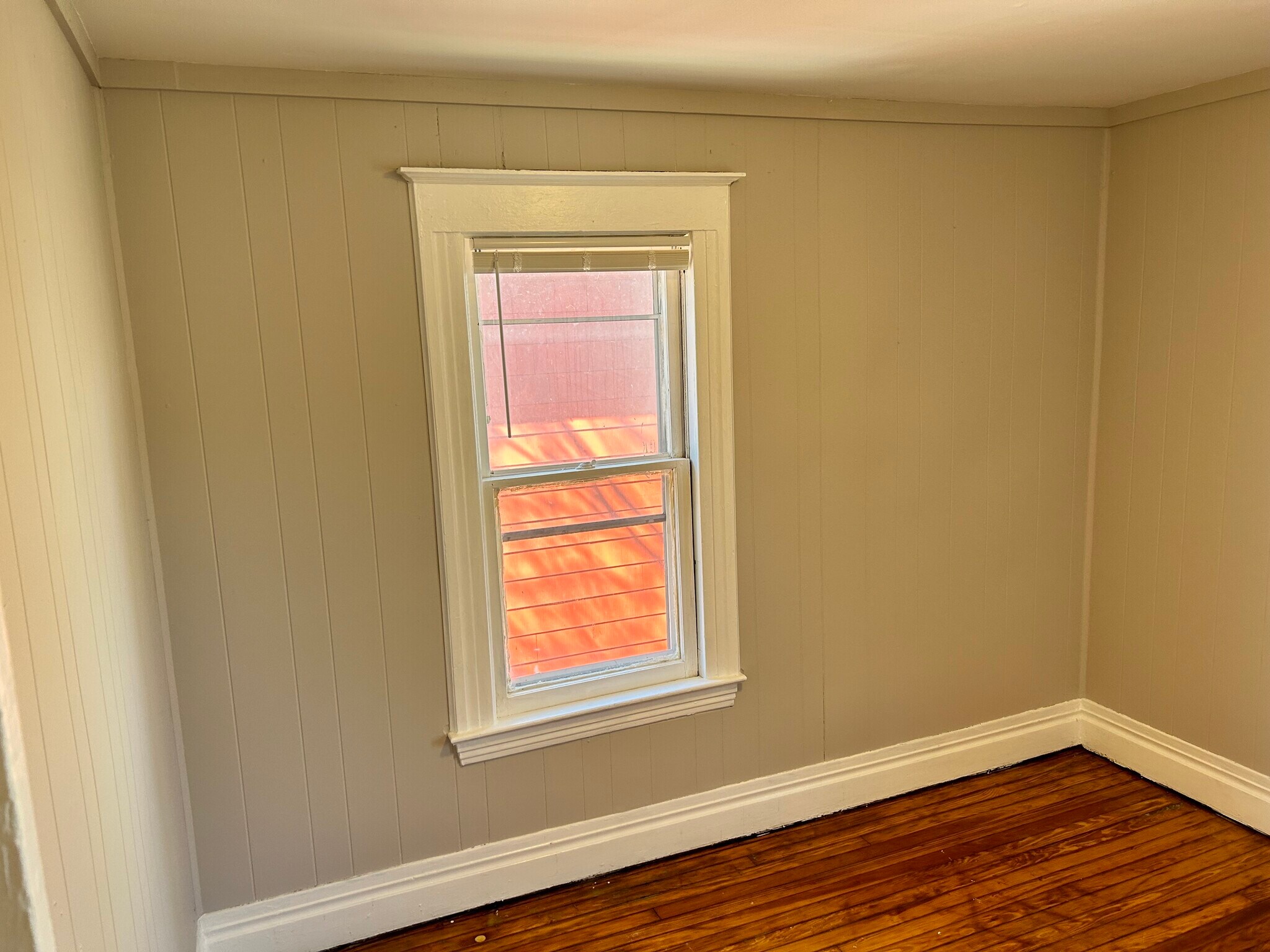 Building Photo - 16 Goebel Place