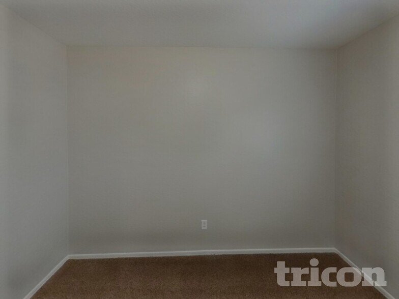 Building Photo - 3728 W Fremont Rd.