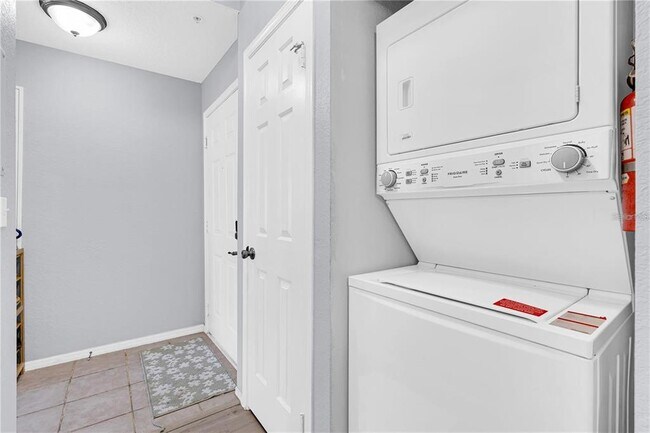 Building Photo - 2632 Robert Trent Jones Dr