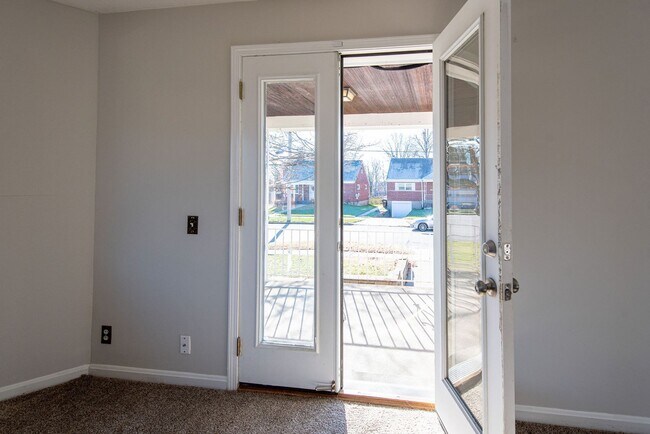 Building Photo - 3071 Neisel Ave