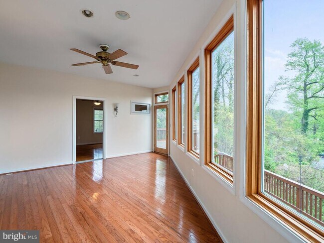 Building Photo - 4907 37th Pl