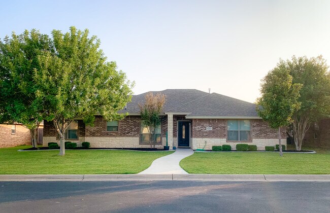 Primary Photo - 4213 Lexington Pl