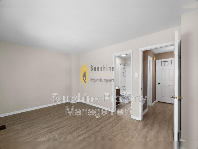 Building Photo - 5121 Radcliff Cir