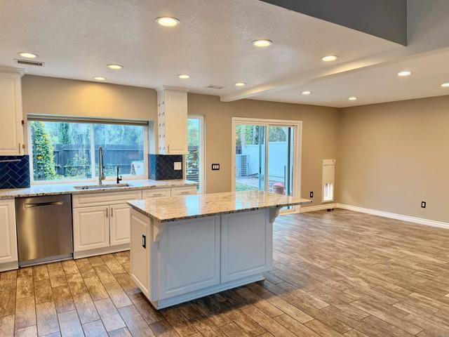 Building Photo - 2307 Fair Oak Ct
