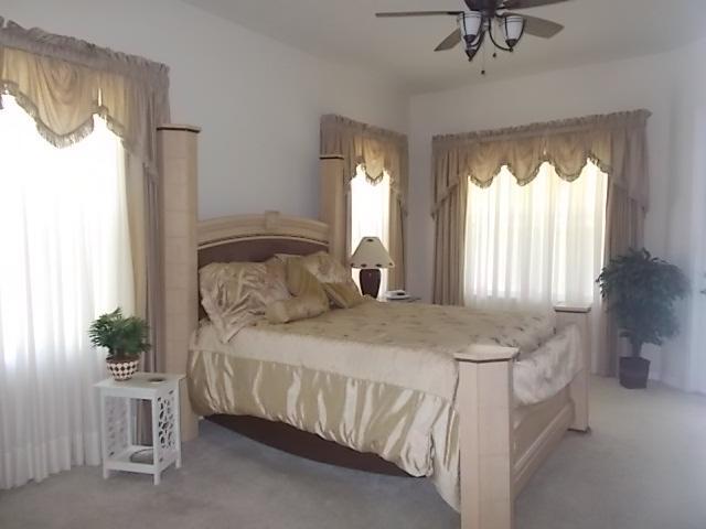 Building Photo - 9 Sycamore Ct E