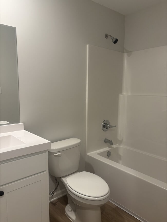 Building Photo - 5383 Clinchport Cir