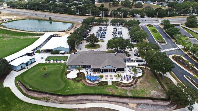 Building Photo - 2427 Caledonian St