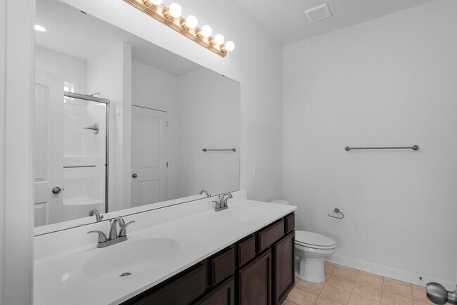 Building Photo - 502 Shallotte Ln