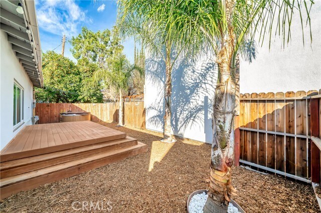 Building Photo - 6846 Glade Ave