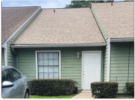 Building Photo - 301 S Lipona Rd