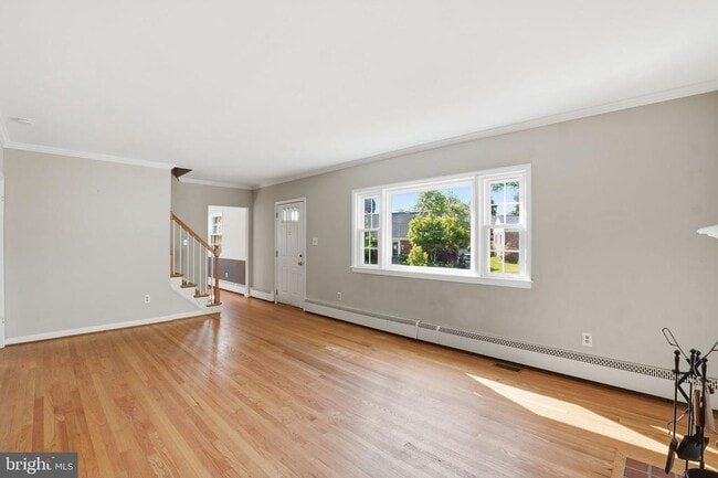 Building Photo - 2913 Cleave Dr