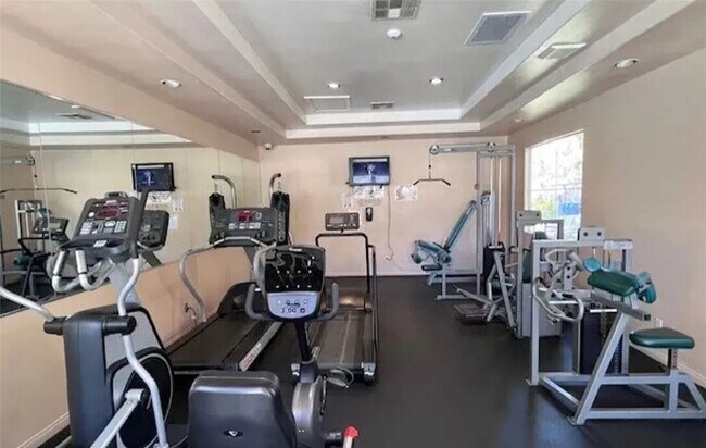 Building Photo - 5415 W Harmon Ave