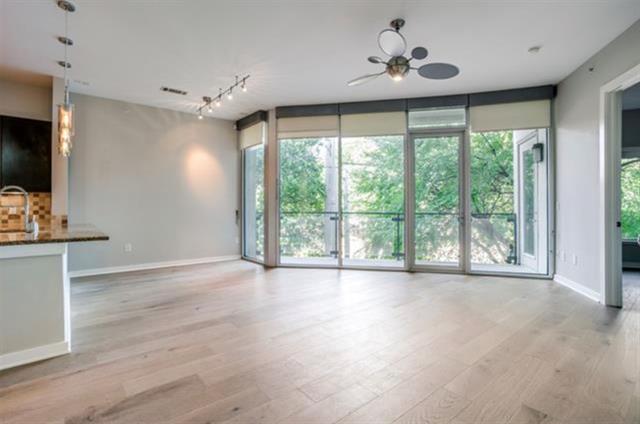 Building Photo - 2950 McKinney Ave