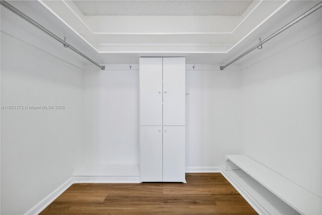 Building Photo - 6215 Donegal Dr