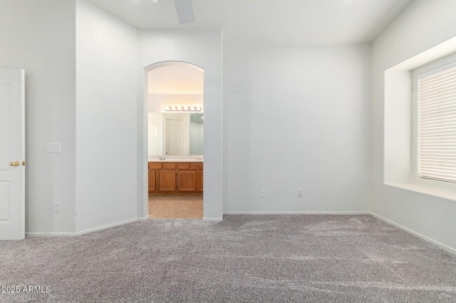 Building Photo - 100 N Bradley Dr