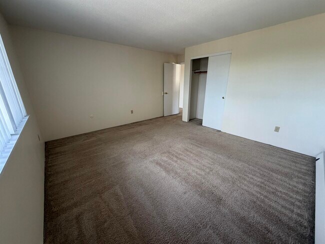 Building Photo - 134 Mammoth Rd