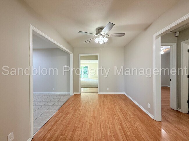 Building Photo - 35 S Joplin Ave