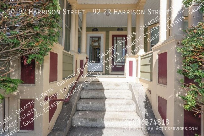 Building Photo - 90-92 Harrison Street-92 2R Harrison Street