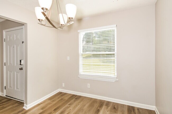 Building Photo - 113 Colemans Bluff Dr