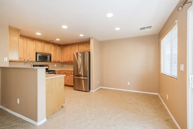 Building Photo - 8204 W Wildwood Glen Dr