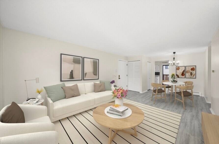 Building Photo - 2710 Northcreek Dr